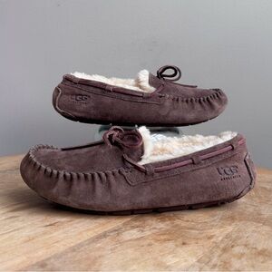 UGG Australia Dakota Espresso Suede Sheepskin Moccasins Slippers Size 7